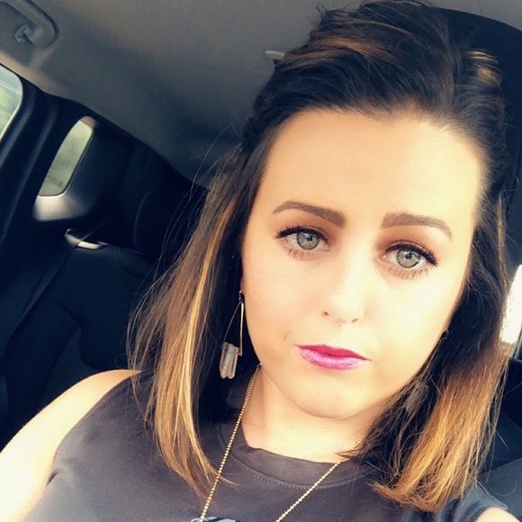 Meet your Posher, Kimberly - Picture 1 of 1